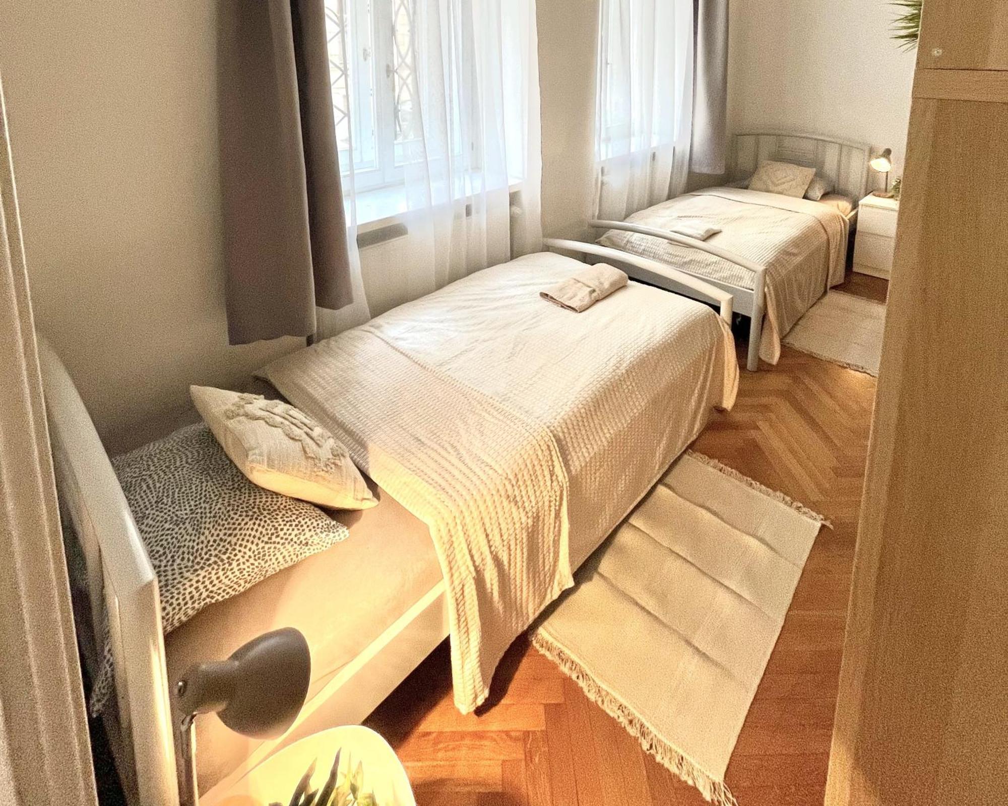 Apartment Mia - Old Town, Ac Bratislava Ngoại thất bức ảnh