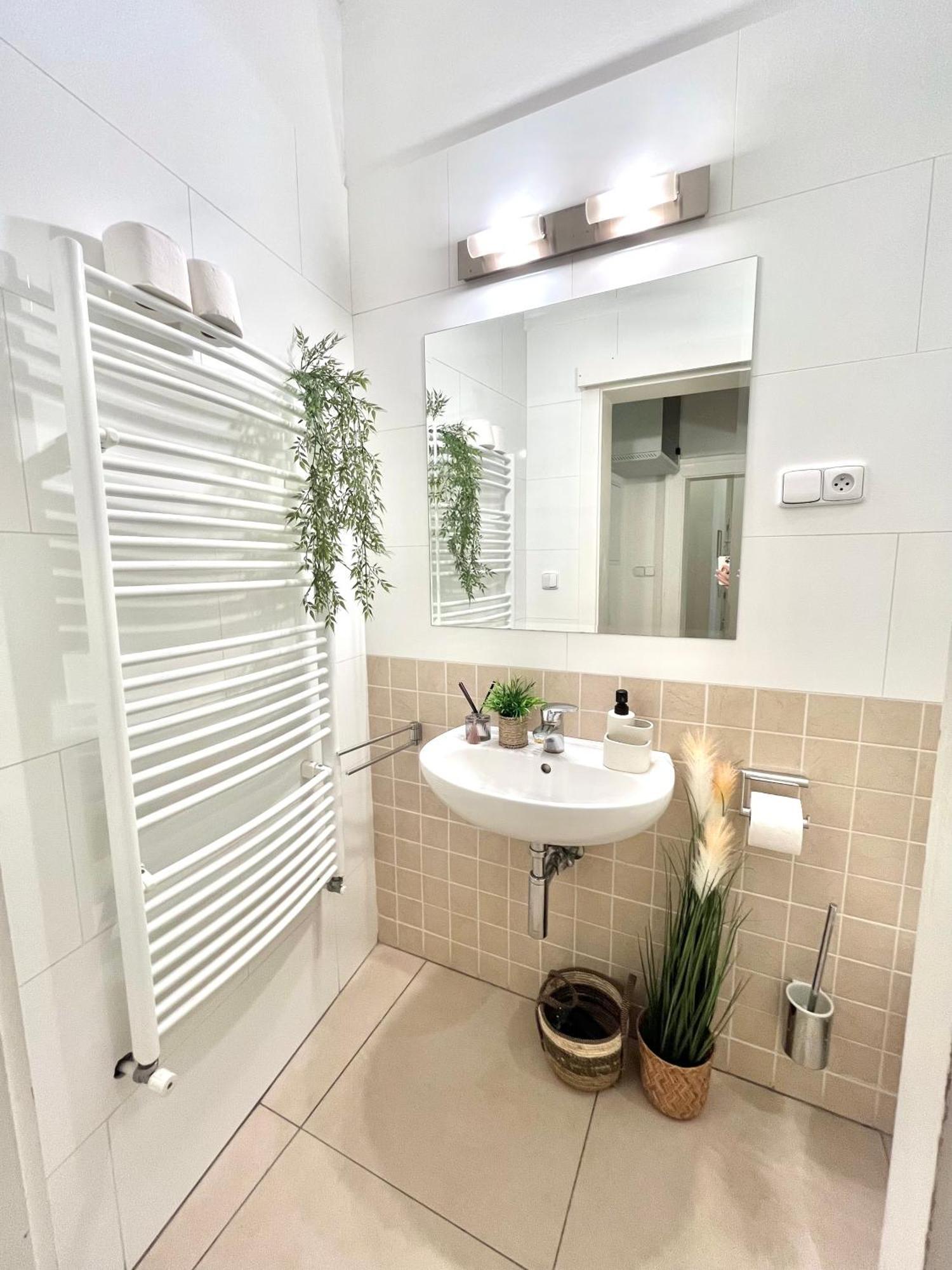 Apartment Mia - Old Town, Ac Bratislava Ngoại thất bức ảnh